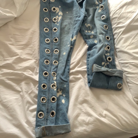 Akira grommet jeans - Picture 5 of 5